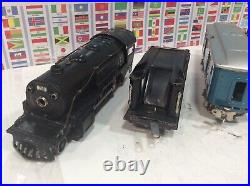 Lionel Prewar Metal Set 258 and 3 Passenger Car