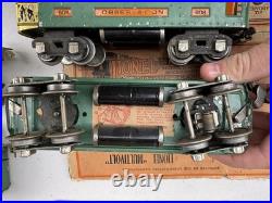 Lionel Prewar O Gauge 252 Electric Loco & 2-607, 608 Lighted Passenger Car Set