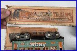 Lionel Prewar O Gauge 252 Electric Loco & 2-607, 608 Lighted Passenger Car Set