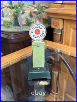 Lionel Prewar Original No. 87 Railroad Crossing In Stephen Girard Green! C7