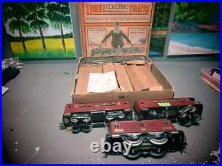 Lionel Prewar Standard Electric set 350 O. B. LOCOMOTIVE #8 + 2 CAR 0. B. + 10 TR