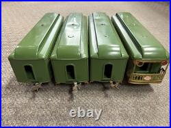 + Lionel Prewar Standard Tinplate Green & Orange 300 Series 4 Car Passenger Set