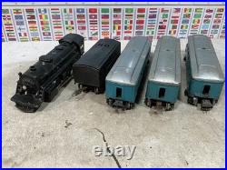 Lionel Prewar Steam Engine 1684 / 3 Passenger Cars O Gauge / 027