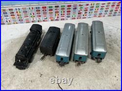 Lionel Prewar Steam Engine 1684 / 3 Passenger Cars O Gauge / 027