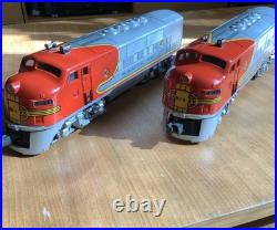 Lionel Santa Fe F 3 Vindage Diesel Locomotive O Gauge 2353 AA Post war