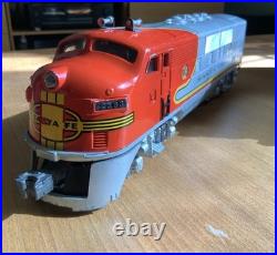 Lionel Santa Fe F 3 Vindage Diesel Locomotive O Gauge 2353 AA Post war