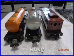 Lionel Vintage Pre War (1937-41) # 1668 Black Steam Loco, #1689T Tender & 3 Cars