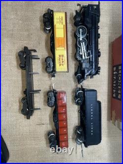 Lionel pre-war O gauge 1666 steam locomotive 2666w tender 3 car freight set
