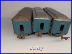 Lionel prewar Blue Comet 600 601 602 passenger cars in two tone blue Original
