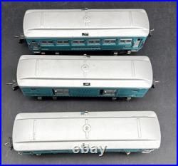 Lionel prewar Blue Comet 600 601 602 passenger cars in two tone blue Restored