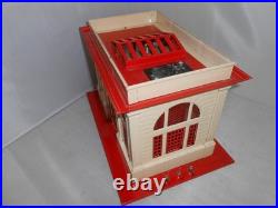 Lionel prewar or postwar 115 Automatic Stop Passenger Station Near Exc
