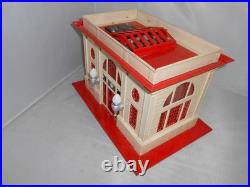 Lionel prewar or postwar 115 Automatic Stop Passenger Station Near Exc