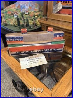 Mint BoxedLionel Prewar 47 Crossing! SUPERB EXAMPLE