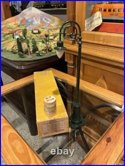 Near Mint BoxedLionel Prewar Std. Gauge #61 Dark Green Lamp Post L/N WOW