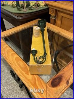 Near Mint BoxedLionel Prewar Std. Gauge #61 Dark Green Lamp Post L/N WOW