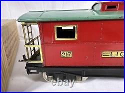 Nice Lionel Original Prewar BOXED #217 Caboose in Red/Peacock