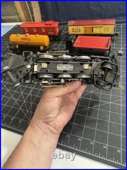 O Scale Prewar Train Lot Train, Cars, and Track Lionel 1666 027 Engine