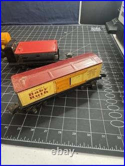 O Scale Prewar Train Lot Train, Cars, and Track Lionel 1666 027 Engine