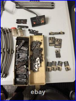 O Scale Prewar Train Lot Train, Cars, and Track Lionel 1666 027 Engine