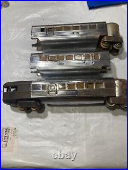 Orig 1935-41 Prewar Lionel 617 617 618 Flying Yankee Streamline Passenger Cars Orig 1935-41 Prewar Lionel 617 617 618 Flying Yankee Streamline Passenger Cars