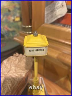 Outstanding ExampleLionel Prewar 57 Lamp Post WithPaper & Correct Brick Box C9