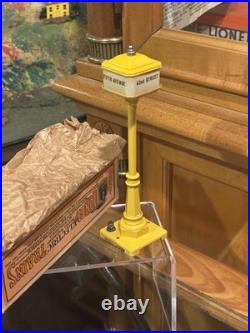 Outstanding ExampleLionel Prewar 57 Lamp Post WithPaper & Correct Brick Box C9