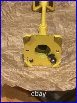 Outstanding ExampleLionel Prewar 57 Lamp Post WithPaper & Correct Brick Box C9