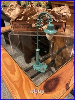 Outstanding NOSLionel Prewar 58 Lamp Post WithBrick Box & Paper! WOW