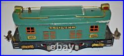 Pre-War Lionel Ca. 1930 No. 253 Locomotive and 3 Cars Train Set withBox