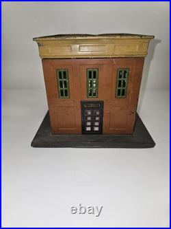 Pre-War Lionel Lot #126 Tin LIONELVILLE Train Station and #436 Power House
