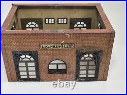 Pre-War Lionel Lot #126 Tin LIONELVILLE Train Station and #436 Power House