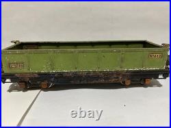 Pre-War Lionel O Guage 252 Locomotive With 812 Gondola Cars