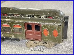 Pre-war Lionel Train Standard Gauge Parlor/Baggage Car 19 NY Central Lines Pre-war Lionel Train Standard Gauge Parlor/Baggage Car 19 NY Central Lines