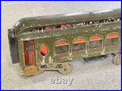Pre-war Lionel Train Standard Gauge Parlor/Baggage Car 19 NY Central Lines Pre-war Lionel Train Standard Gauge Parlor/Baggage Car 19 NY Central Lines
