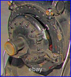 Prewar Lionel 225e Steam Engine & 2235w Whistle Tender