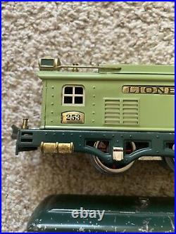 Prewar Lionel 253 Locomotive, 607 Pullman, 608 Observation Car, Train Lot