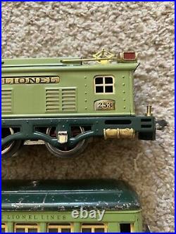 Prewar Lionel 253 Locomotive, 607 Pullman, 608 Observation Car, Train Lot
