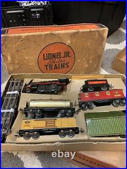 Prewar Lionel Jr. Steam Freight Set 1055E 1679 1682 Locomotive 1027 Station L23