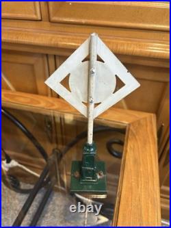 Very Nice Ives/Lionel Prewar 1924-1930 Early Green 332 Automatic Bell Ringer