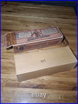 Very rare Vintage Pre war Lionel Train 077 Crossing gate empty box