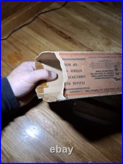 Very rare Vintage Pre war Lionel Train 077 Crossing gate empty box