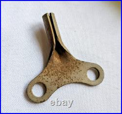 Vintage Lionel-Craft Wind-Up Speed Boat with Key 1930s Tin Toy Prewar Lionel