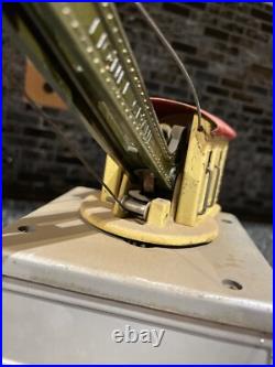 Vintage Lionel Pre War Magnetic Crane No. 165 Not Tested No Magnet As Is