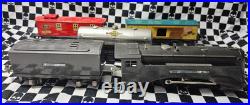 Vintage Lionel Pre War Streamline 1689E Steam Engine & Tender with Rolling Stock Vintage Lionel Pre War Streamline 1689E Steam Engine & Tender with Rolling Stock