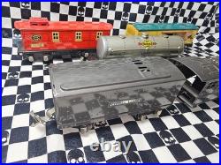 Vintage Lionel Pre War Streamline 1689E Steam Engine & Tender with Rolling Stock Vintage Lionel Pre War Streamline 1689E Steam Engine & Tender with Rolling Stock