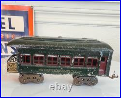 Vintage Lionel Pre-war 0 Gauge Observation & Passenger Cars 610/612 Set of 4