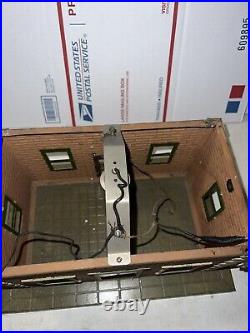 Vintage Lionel Prewar 124 Lighted City Station Waiting Room Train