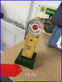 Vintage Lionel Prewar Railroad Crossing Traffic Signal Caution Drive Slowly (nb)