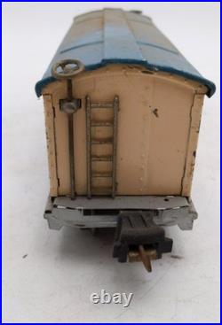 Vintage Prewar Lionel 814R O Prewar White with Blue Roof Refrigerator Car Vintage Prewar Lionel 814R O Prewar White with Blue Roof Refrigerator Car
