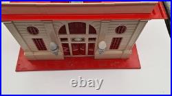 Vtg Lionel PreWar City Railroad Station No. 115 tested in Very good condition Vtg Lionel PreWar City Railroad Station No. 115 tested in Very good condition